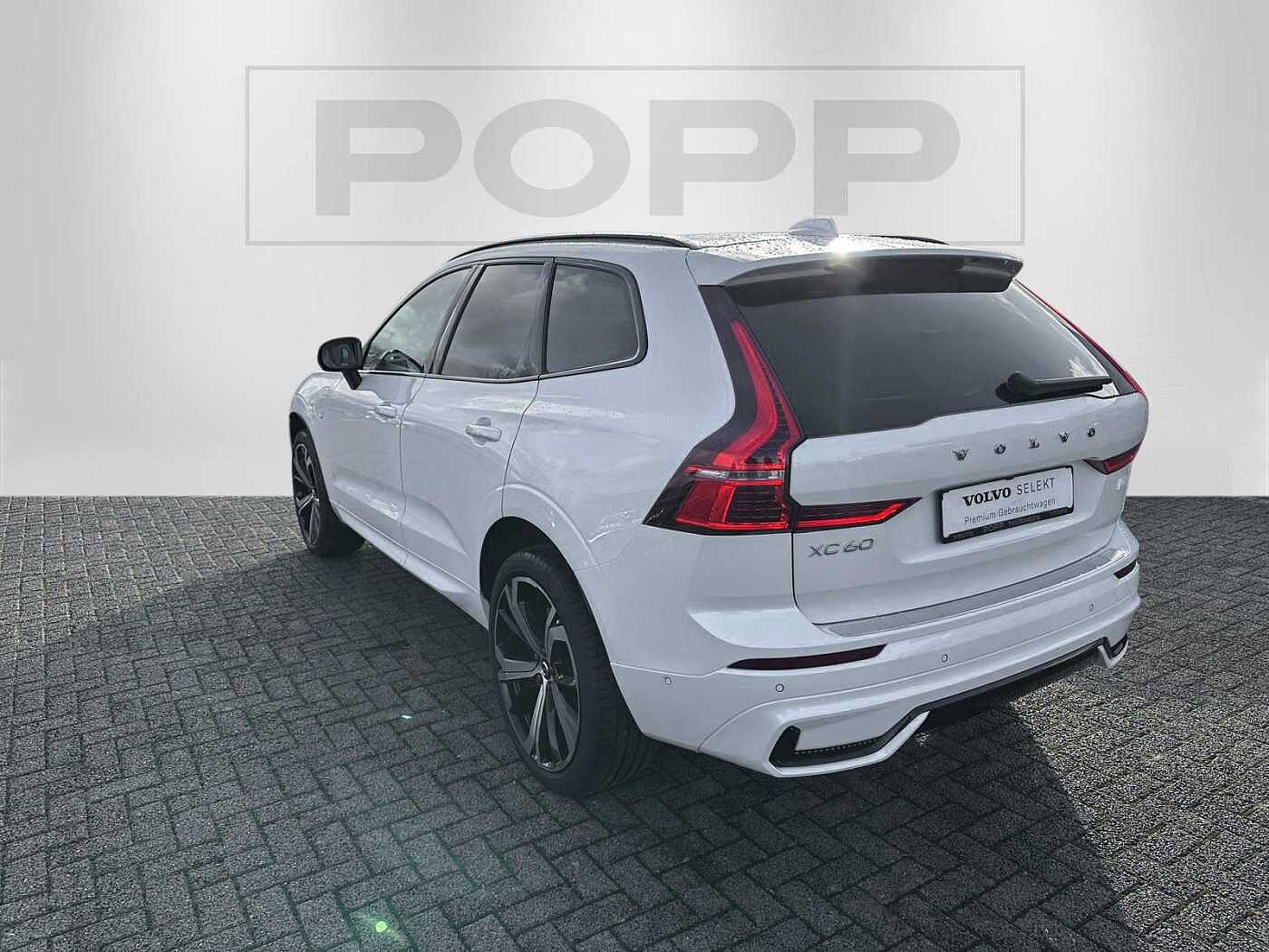 Volvo  T8 AWD Recharge R Design 360° AHK HUD LUFT