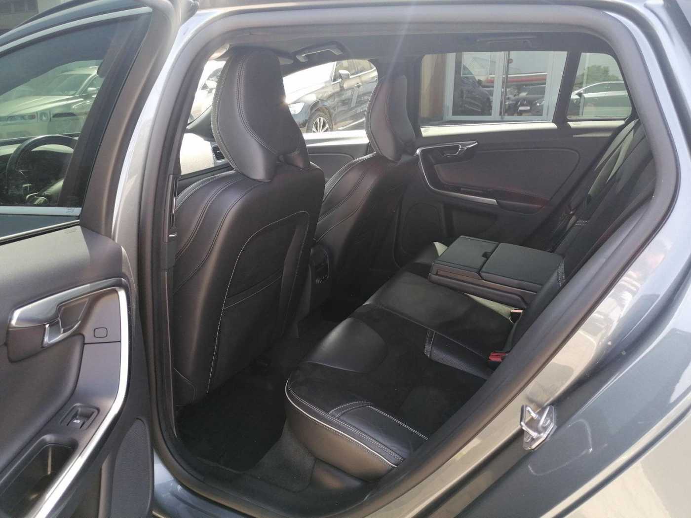 Volvo  Momentum