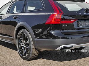 Volvo  V90 CC D5 AWD PRO ACC B&W BLIS CAM HUD LUFT SHZ