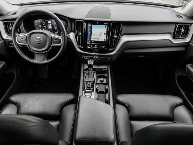 Volvo  Momentum Pro 2WD D4 EU6d-T Navi Leder digitales Cockpit Memory Sitze Soundsystem