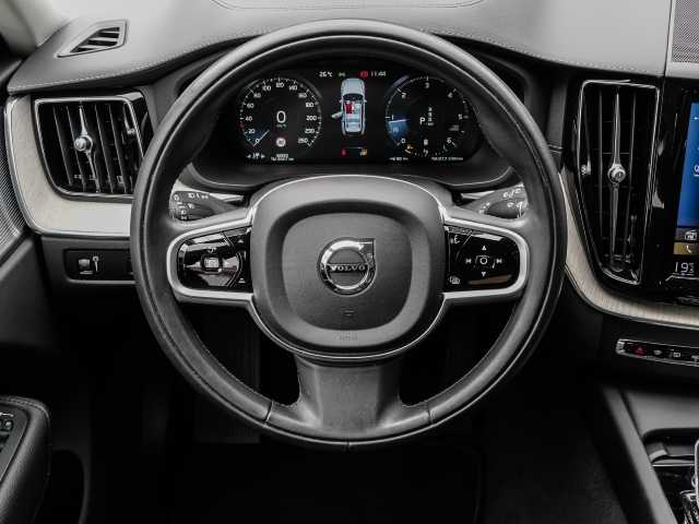 Volvo  Inscription AWD B4 Diesel EU6d Allrad StandHZG AHK Navi Leder digitales Cockpit