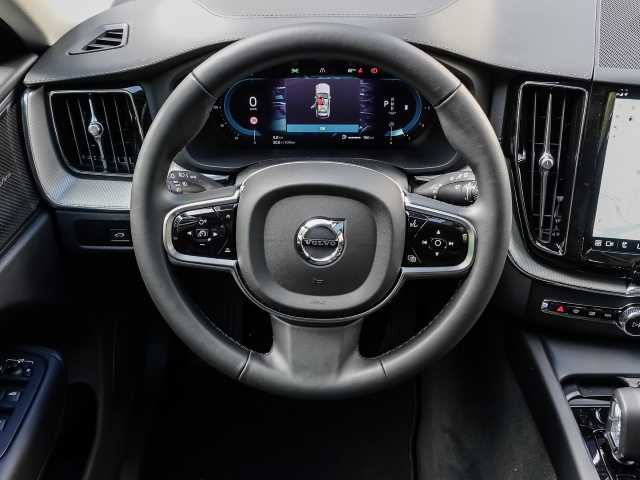 Volvo  Ultimate Dark 2WD B4 Diesel EU6d HUD AD digitales Cockpit Memory Sitze Soundsyst