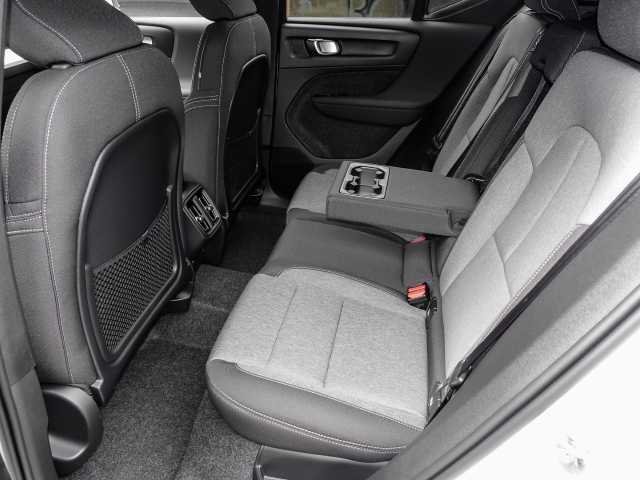 Volvo  B3 Benzin Plus Dark Business-Paket BLIS Pixel-LED