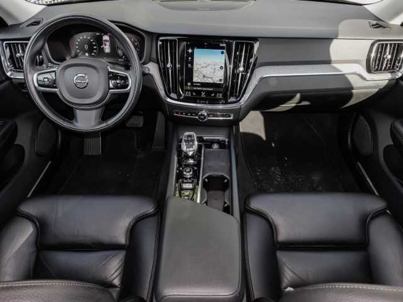 Volvo  Kombi Inscription AWD B5 Benzin EU6d StandHZG Navi Leder digitales Cockpit Memor