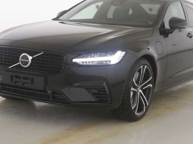 Volvo  Ultimate Dark Recharge Plug-In Hybrid AWD T8 Twin Engine EU6d HUD AD StandHZG Le