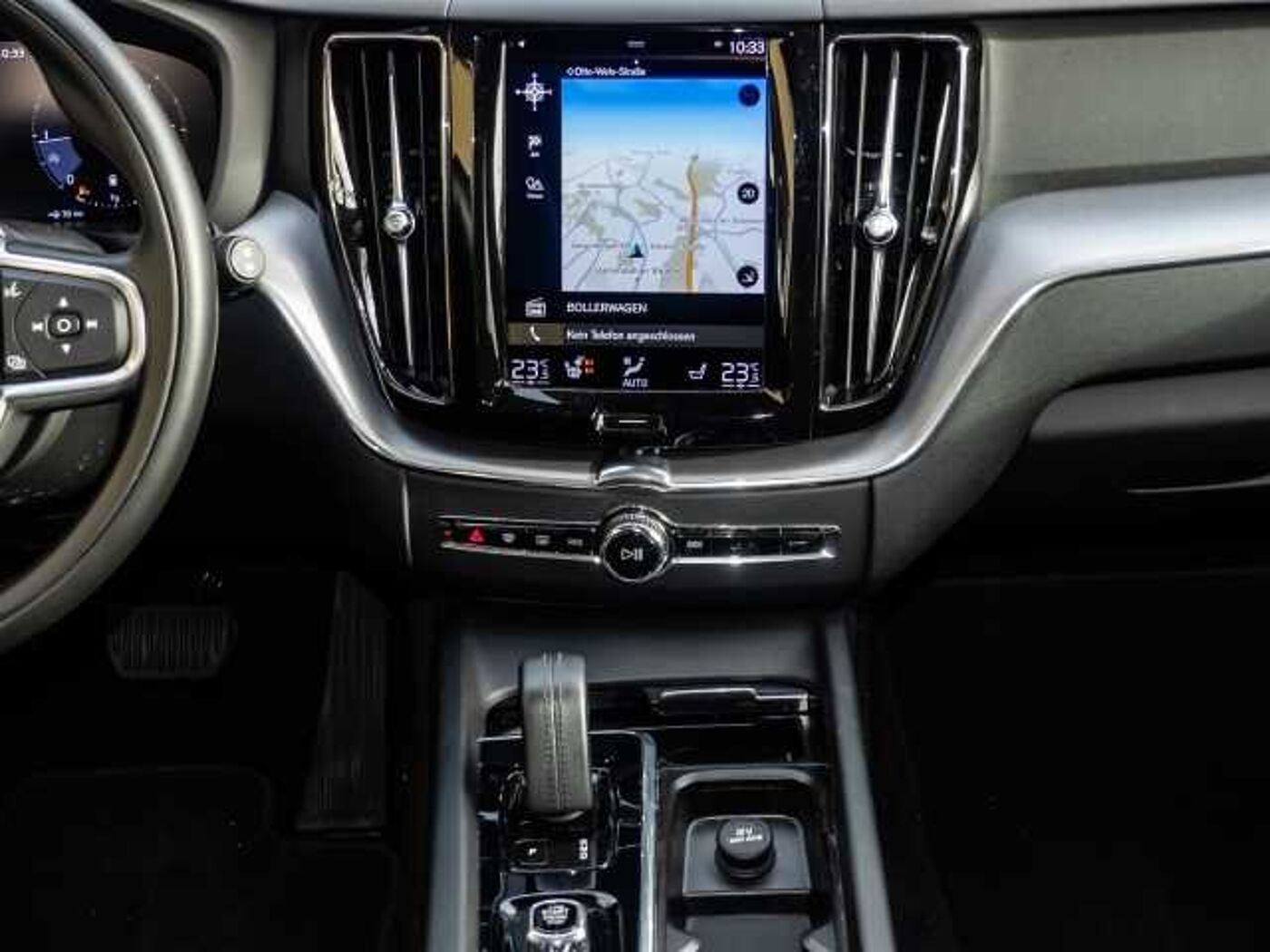 Volvo  Momentum Pro AWD B4 Diesel EU6d Allrad Navi digitales Cockpit Soundsystem Harman