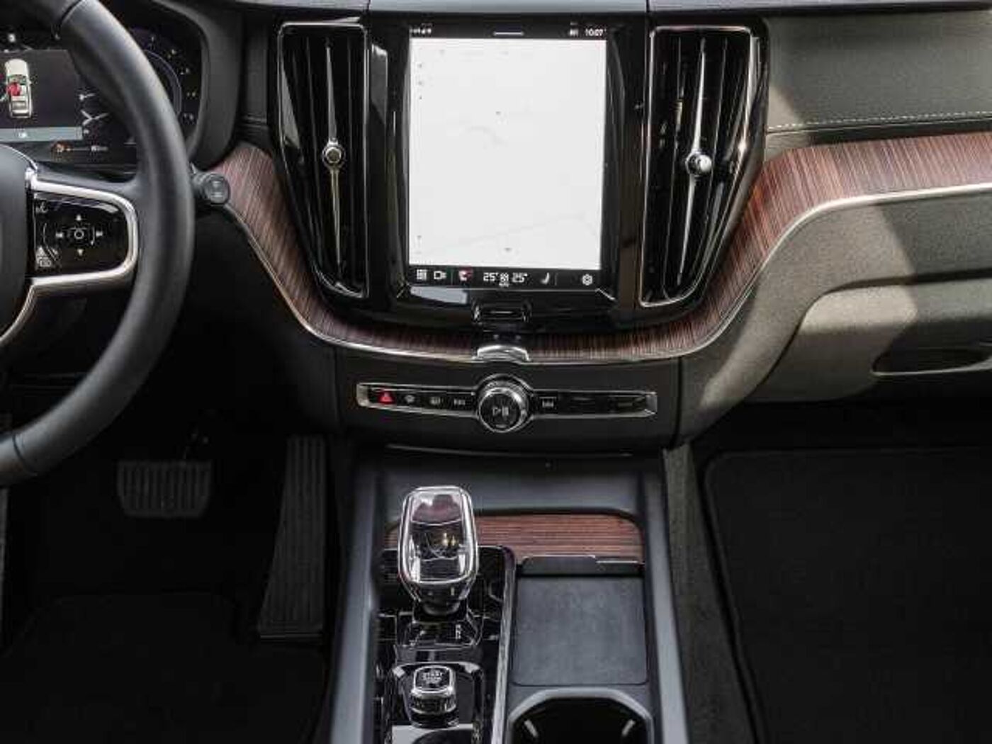 Volvo  Ultimate Dark AWD B5 Benzin EU6d HUD StandHZG Leder digitales Cockpit Memory Sit