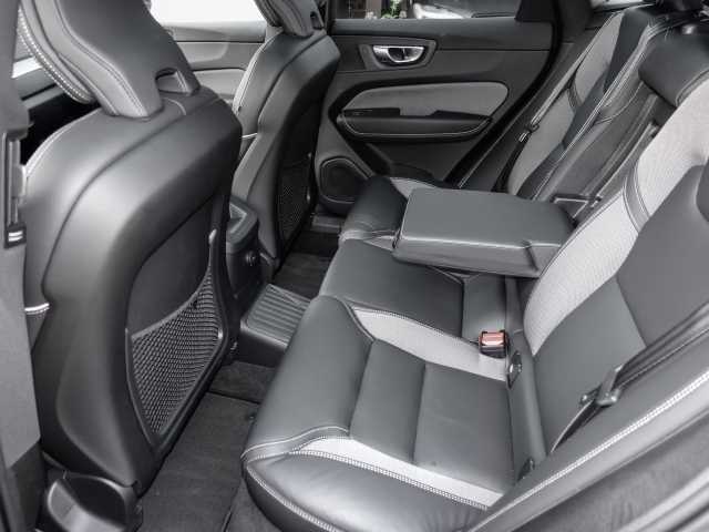 Volvo  Plus Dark Recharge Plug-In Hybrid AWD T8 Twin Engine EU6d StandHZG Leder digital