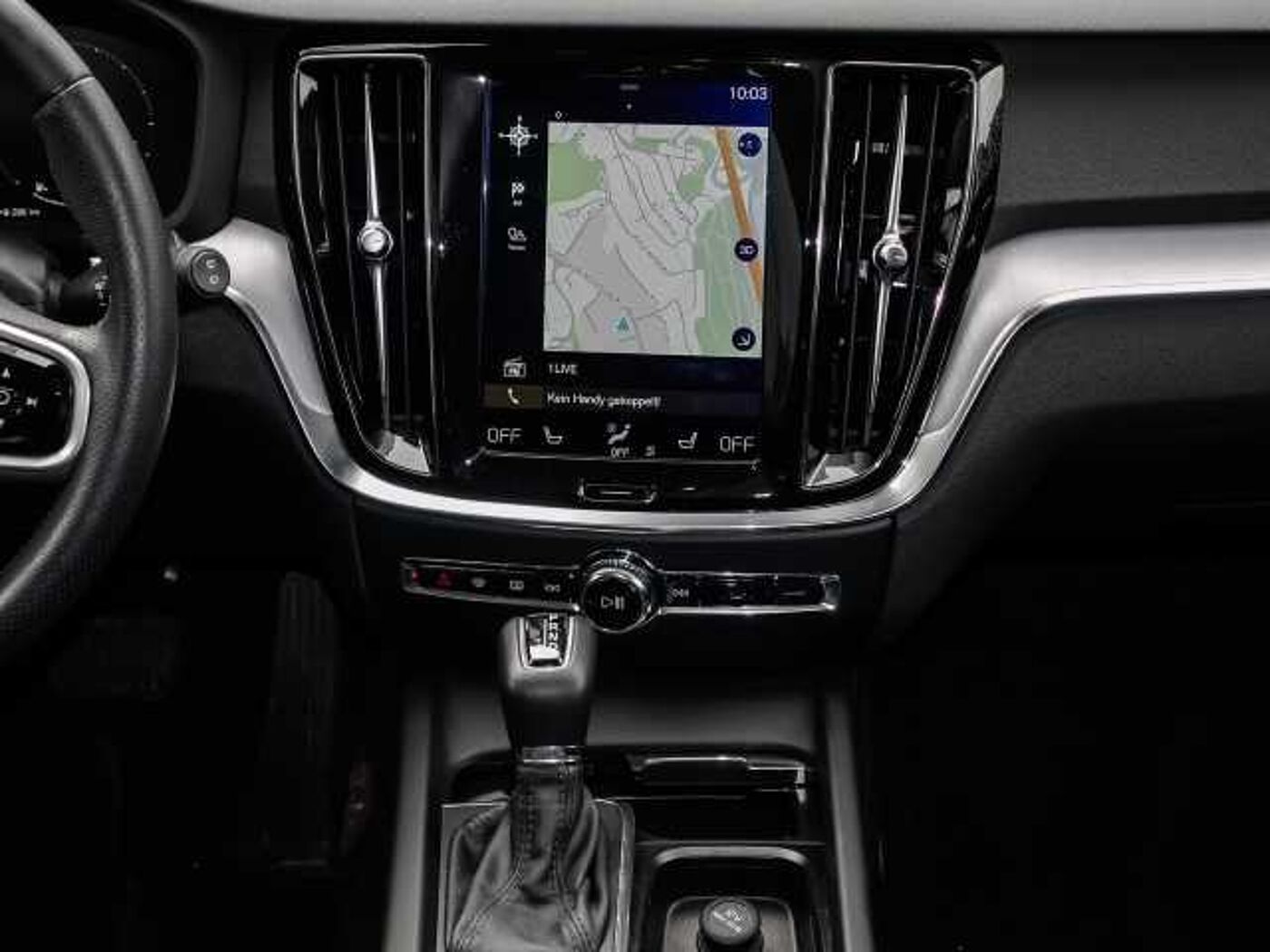 Volvo  Kombi Momentum AWD D4 EU6d-T Allrad Navi Leder digitales Cockpit Soundsystem LED