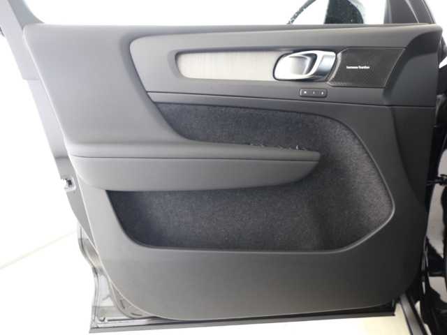 Volvo  Plus Dark 2WD B3 EU6d Navi Leder digitales Cockpit Memory Sitze Soundsystem Harm