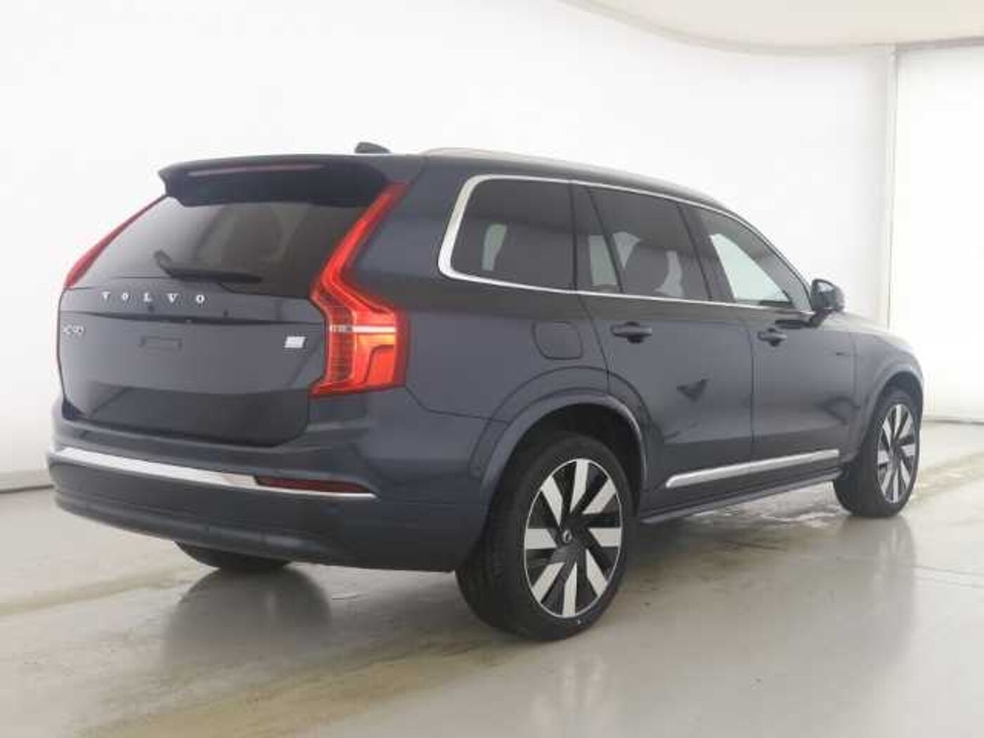 Volvo  Ultra Bright Recharge Plug-In Hybrid AWD T8 Twin Engine EU6d 7-Sitzer HUD StandH