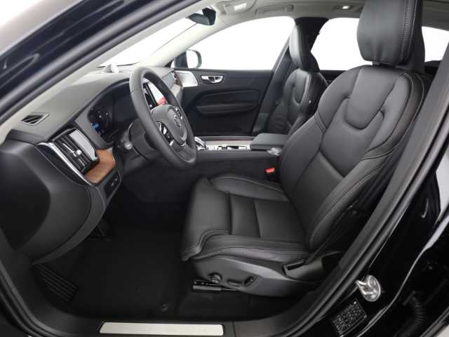 Volvo  Ultra Dark Recharge Plug-In Hybrid AWD T8 Twin Engine EU6d HUD AD StandHZG AHK