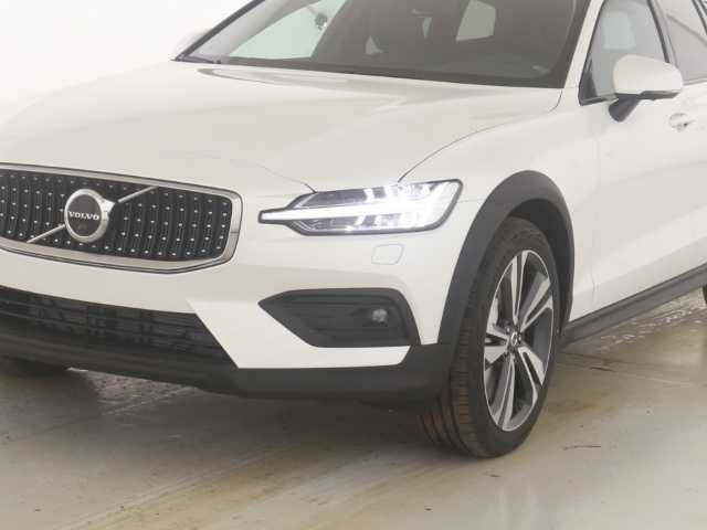 Volvo  Cross Country Plus AWD B5 Benzin EU6d StandHZG digitales Cockpit Memory Sitze So