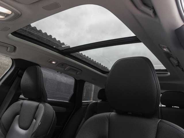 Volvo  Kombi Inscription Recharge Plug-In Hybrid AWD T6 Twin Engine EU6d HUD StandHZG A
