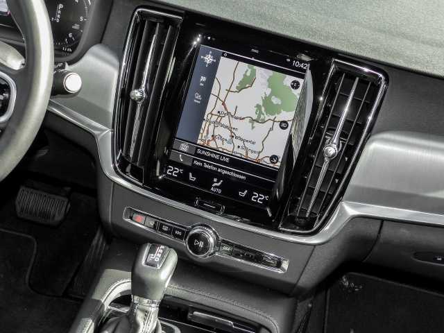 Volvo  Kombi Momentum Pro AWD D5 DPF EU6d-T Allrad Navi Leder digitales Cockpit Soundsy