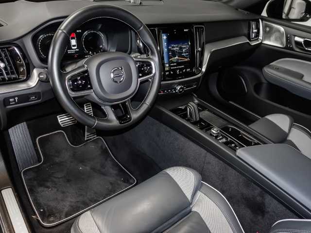 Volvo  R Design B4 Benzin EU6d HUD StandHZG Navi Leder digitales Cockpit Memory Sitze