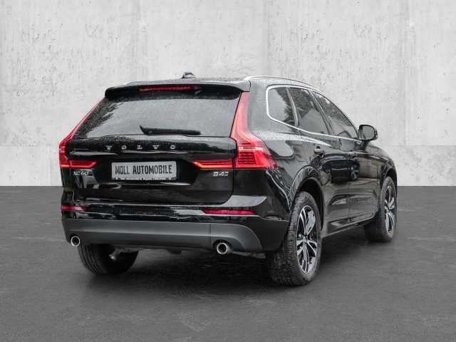 Volvo  Momentum Pro AWD B4 Diesel EU6d Allrad Navi Leder digitales Cockpit Soundsystem