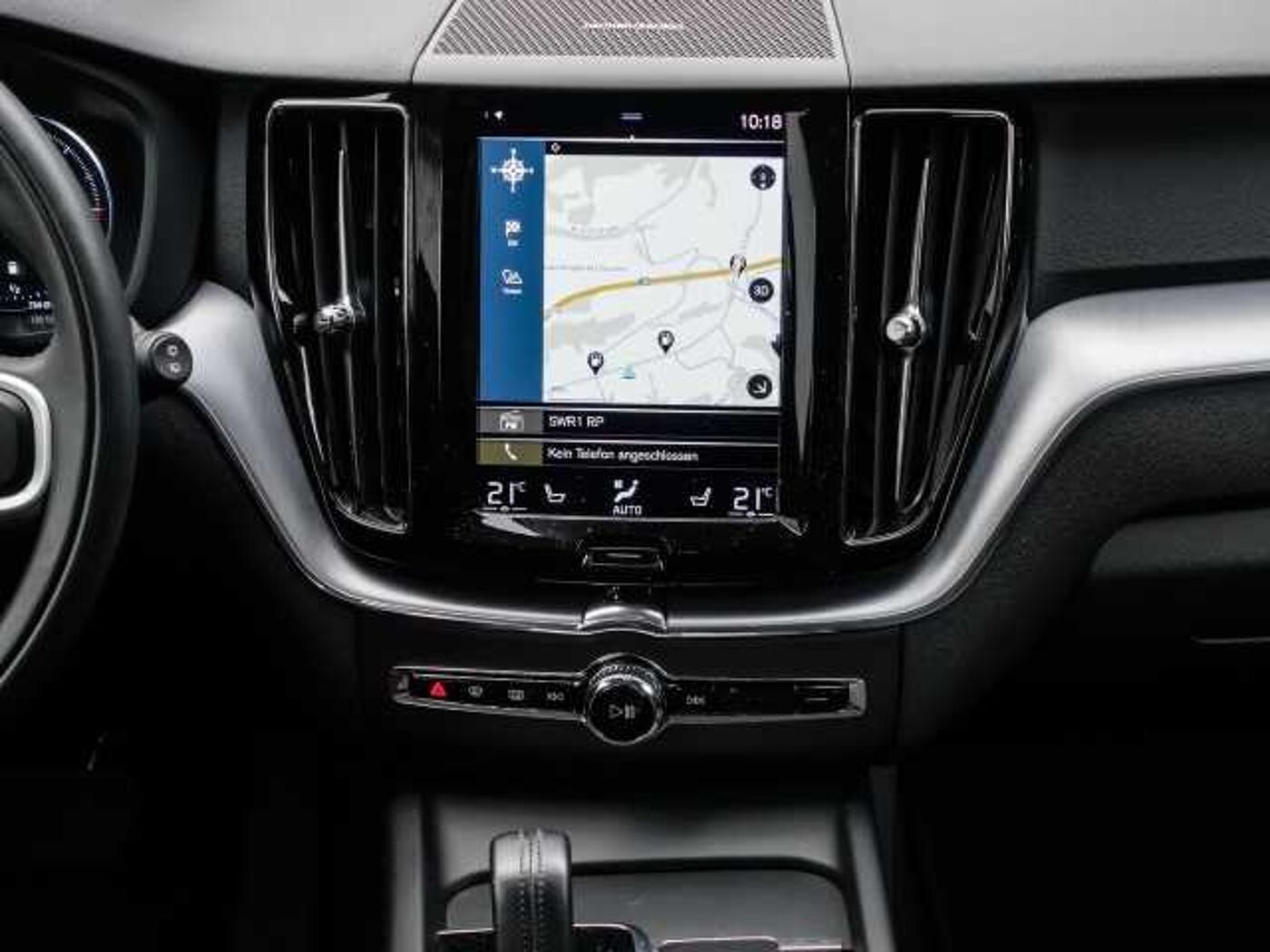 Volvo  Momentum Pro AWD B4 Diesel EU6d Allrad Navi Leder digitales Cockpit Soundsystem