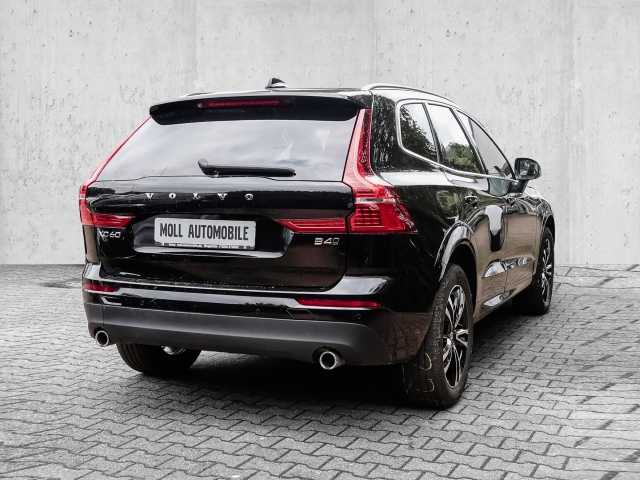 Volvo  Momentum Pro AWD B4 Diesel EU6d Allrad Navi Leder digitales Cockpit Soundsystem