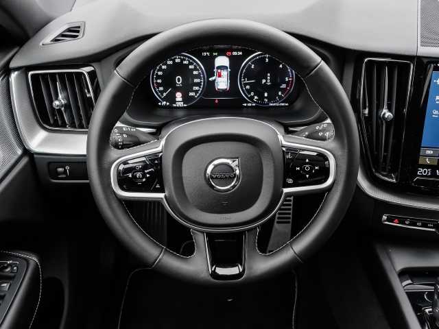 Volvo  R Design AWD B5 Diesel EU6d Allrad HUD StandHZG Navi digitales Cockpit Memory Si