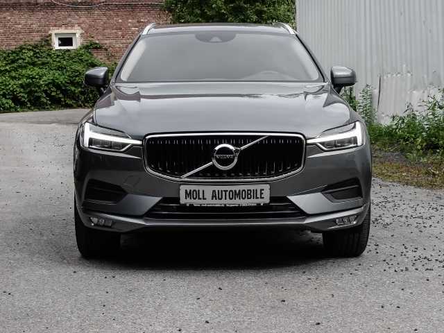 Volvo  Momentum Pro AWD B4 Diesel EU6d Allrad StandHZG Navi digitales Cockpit Soundsyst