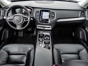 Volvo  Momentum Pro AWD B5 Diesel EU6d Allrad Navi Leder digitales Cockpit Soundsystem