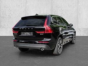 Volvo  Momentum Pro AWD B4 Diesel EU6d Allrad Navi digitales Cockpit Soundsystem Harman