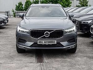 Volvo  Momentum Pro AWD B4 Diesel EU6d Allrad StandHZG Navi Leder digitales Cockpit Mem