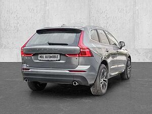 Volvo  Momentum Pro AWD B4 Diesel EU6d Allrad StandHZG Navi digitales Cockpit Soundsyst