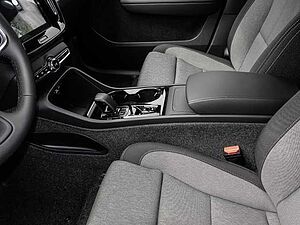Volvo  B3 Benzin Plus Dark Business-Paket BLIS Pixel-LED