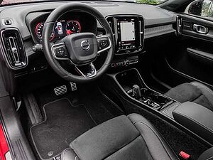 Volvo  R Design AWD D4 EU6d-T Allrad Navi Leder digitales Cockpit Soundsystem LED Sperr