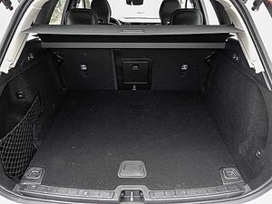 Volvo  Core 2WD B4 Diesel EU6d StandHZG AHK digitales Cockpit Soundsystem LED Sperrdiff