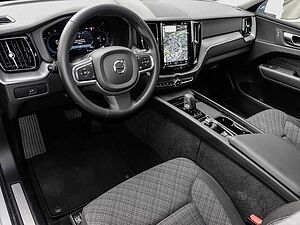 Volvo  Core 2WD B4 Diesel EU6d StandHZG AHK digitales Cockpit Soundsystem LED Sperrdiff