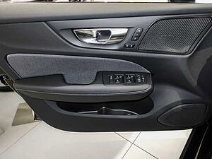 Volvo  Kombi Plus Dark B4 Mild-Hybrid  Benzin EU6d
