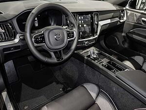 Volvo  Kombi Plus Dark B4 Mild-Hybrid  Benzin EU6d