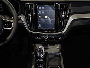 Volvo  Kombi Plus Dark B4 Mild-Hybrid  Benzin EU6d