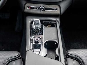 Volvo  Plus Bright AWD B5 Diesel EU6d 7-Sitzer Allrad AD StandHZG digitales Cockpit Mem