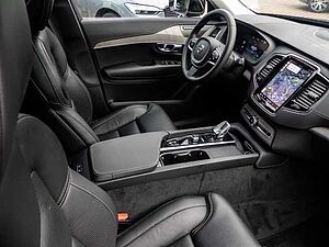 Volvo  Plus Bright AWD B5 Diesel EU6d 7-Sitzer Allrad AD StandHZG digitales Cockpit Mem