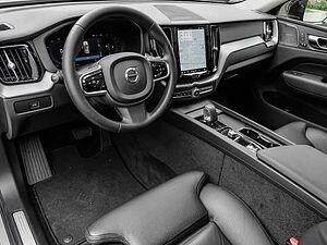 Volvo  Plus Dark 2WD B4 Benzin EU6d AHK digitales Cockpit Memory Sitze Soundsystem Harm