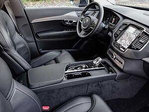 Volvo  Plus Bright AWD B5 Diesel EU6d 7-Sitzer Allrad AD StandHZG digitales Cockpit