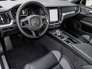 Volvo  Ultimate Dark AWD B5 Benzin EU6d HUD Leder digitales Cockpit Memory Sitze Sounds