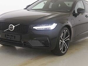 Volvo  Ultimate Dark Recharge Plug-In Hybrid AWD T8 Twin Engine EU6d HUD AD StandHZG Le