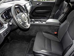 Volvo  Momentum Pro AWD B4 Diesel EU6d Allrad Navi digitales Cockpit Soundsystem Harman