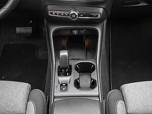 Volvo  Core 2WD B3 EU6d AHK Navi digitales Cockpit Memory Sitze Soundsystem LED Sperrdi