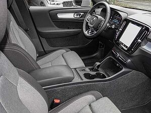 Volvo  Core 2WD B3 EU6d AHK Navi digitales Cockpit Memory Sitze Soundsystem LED Sperrdi