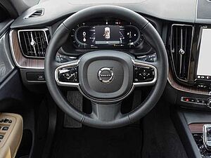 Volvo  Ultimate Dark AWD B5 Benzin EU6d HUD StandHZG Leder digitales Cockpit Memory Sit