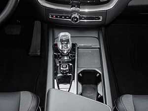 Volvo  Plus Dark Recharge Plug-In Hybrid AWD T8 Twin Engine EU6d StandHZG Leder digital