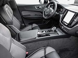 Volvo  Plus Dark Recharge Plug-In Hybrid AWD T8 Twin Engine EU6d StandHZG Leder digital