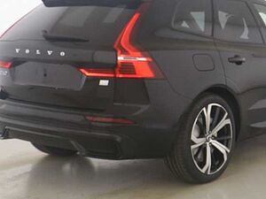Volvo  Ultra Dark Recharge Plug-In Hybrid AWD T8 Twin Engine EU6d HUD AD StandHZG AHK