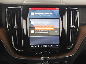 Volvo  Ultra Dark Recharge Plug-In Hybrid AWD T8 Twin Engine EU6d HUD AD StandHZG AHK